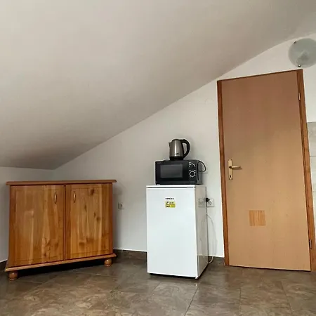 Dejan Apartment-top Centar 普拉