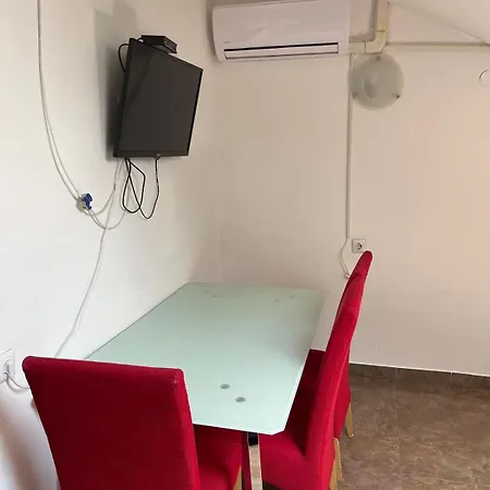 Dejan Apartment-top Centar 公寓