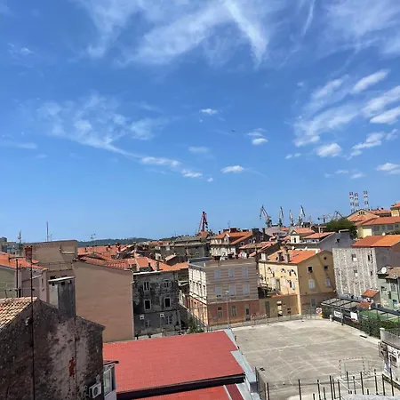 Dejan Apartment-top Centar *