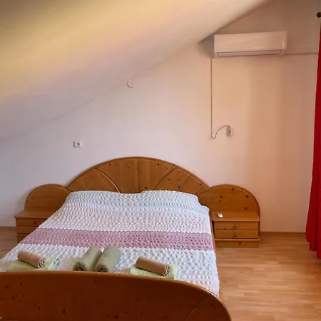 Dejan Apartment-top Centar *