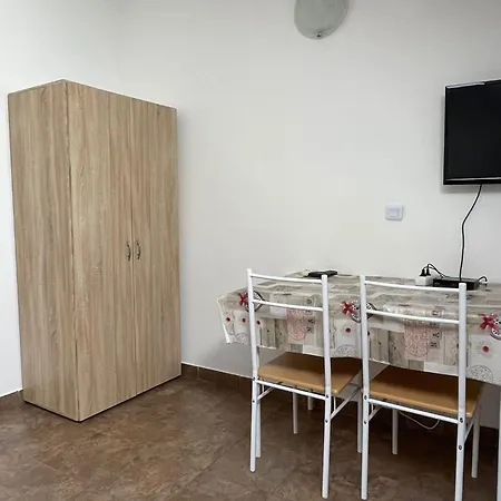 Dejan Apartment-top Centar 公寓