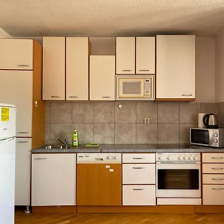 Dejan Apartment-top Centar