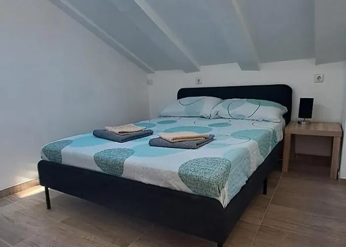 Dejan Apartment-top Centar Pula