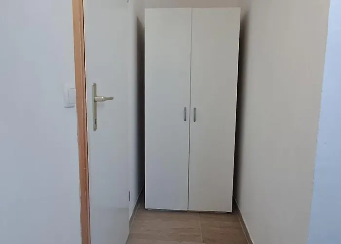Dejan Apartment-top Centar Appartement