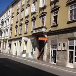 Dejan Apartman
