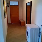 Dejan Apartman *